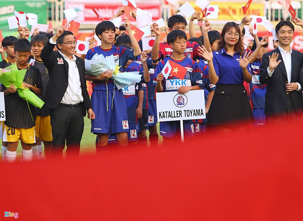 Kiatisuk chứng kiến U13 HAGL thất bại trước đối thủ Nhật Bản - Bóng Đá