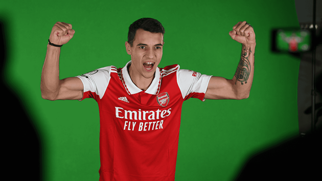 Jakub Kiwior reveals why he picked Arsenal - Bóng Đá