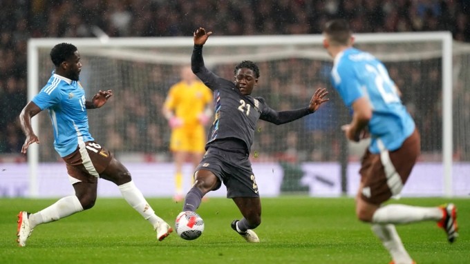 Kobbie Mainoo giúp Man United 