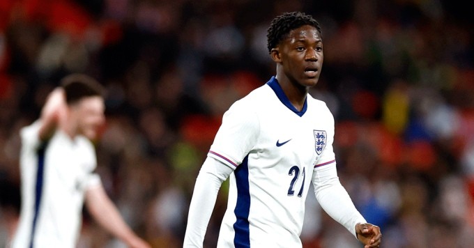 Kobbie Mainoo giúp Man United 