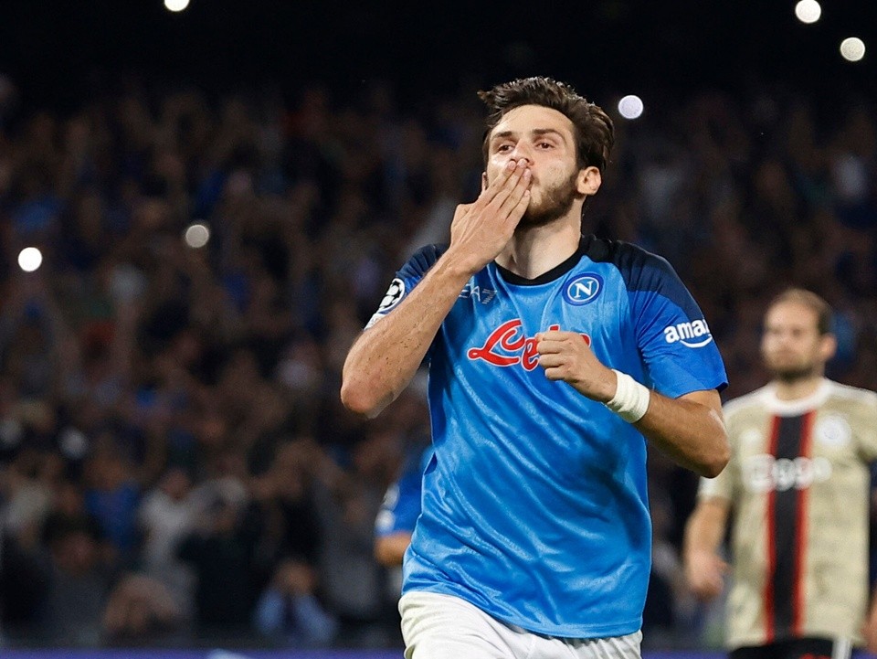 Dàn sao trẻ được săn đón ở chợ hè 2023 - Bóng Đá