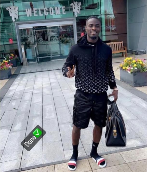 Manchester United player pictured leaving Carrington and suggests it is for the final time Bailly - Bóng Đá