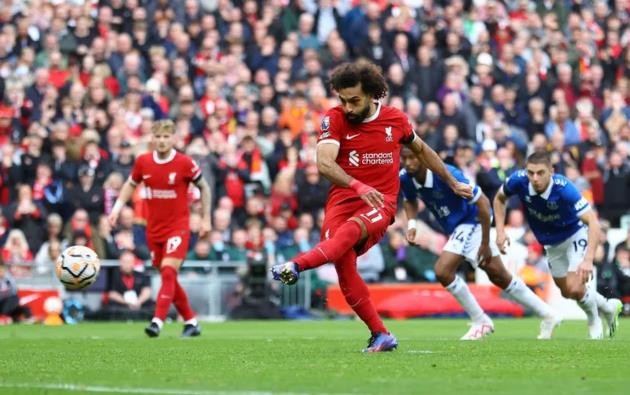 Ashley Young nhận thẻ đỏ, Liverpool đả bại Everton - Bóng Đá