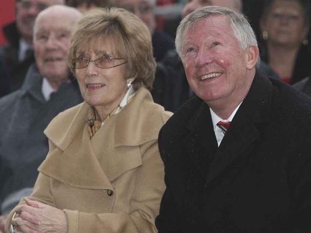 Man Utd's Sir Alex Ferguson puts stunning £3.5m home up for sale after wife's death - Bóng Đá