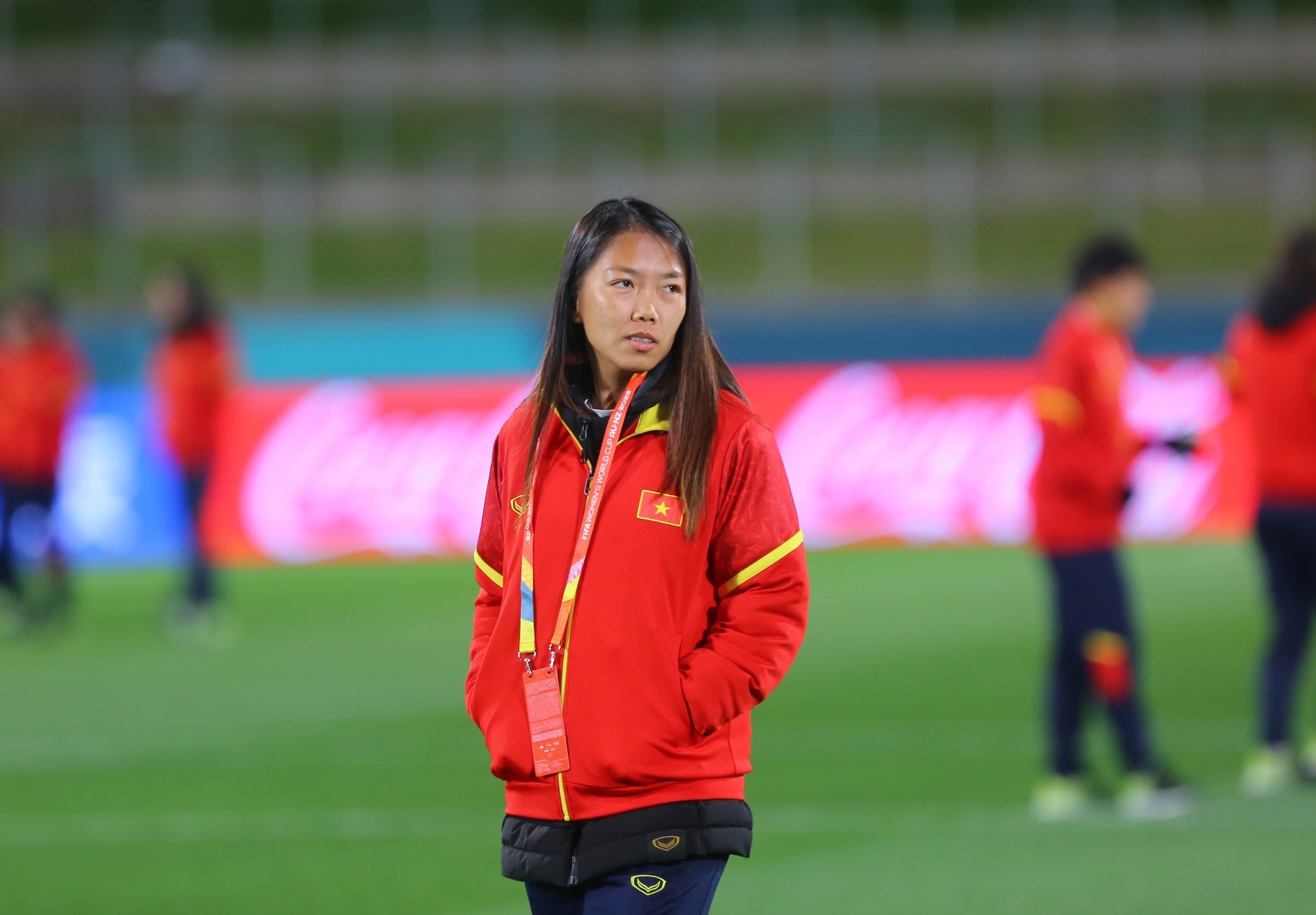 Huỳnh Như tiết lộ từng bị cầu thủ Bồ Đào Nha 'chỉnh' - Bóng Đá