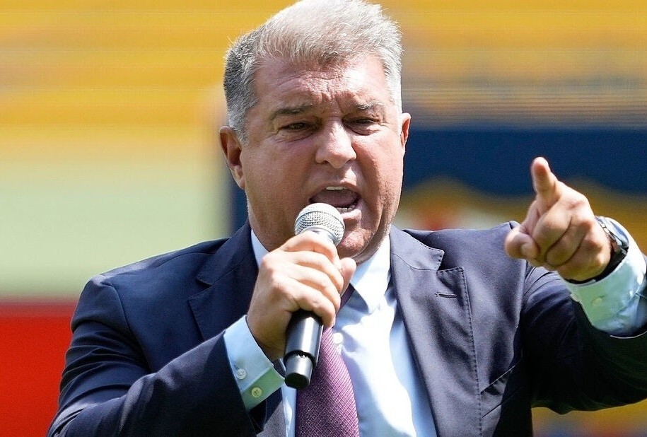 Chủ tịch Barca cảm ơn đội đã đánh bại Real Madrid - Bóng Đá