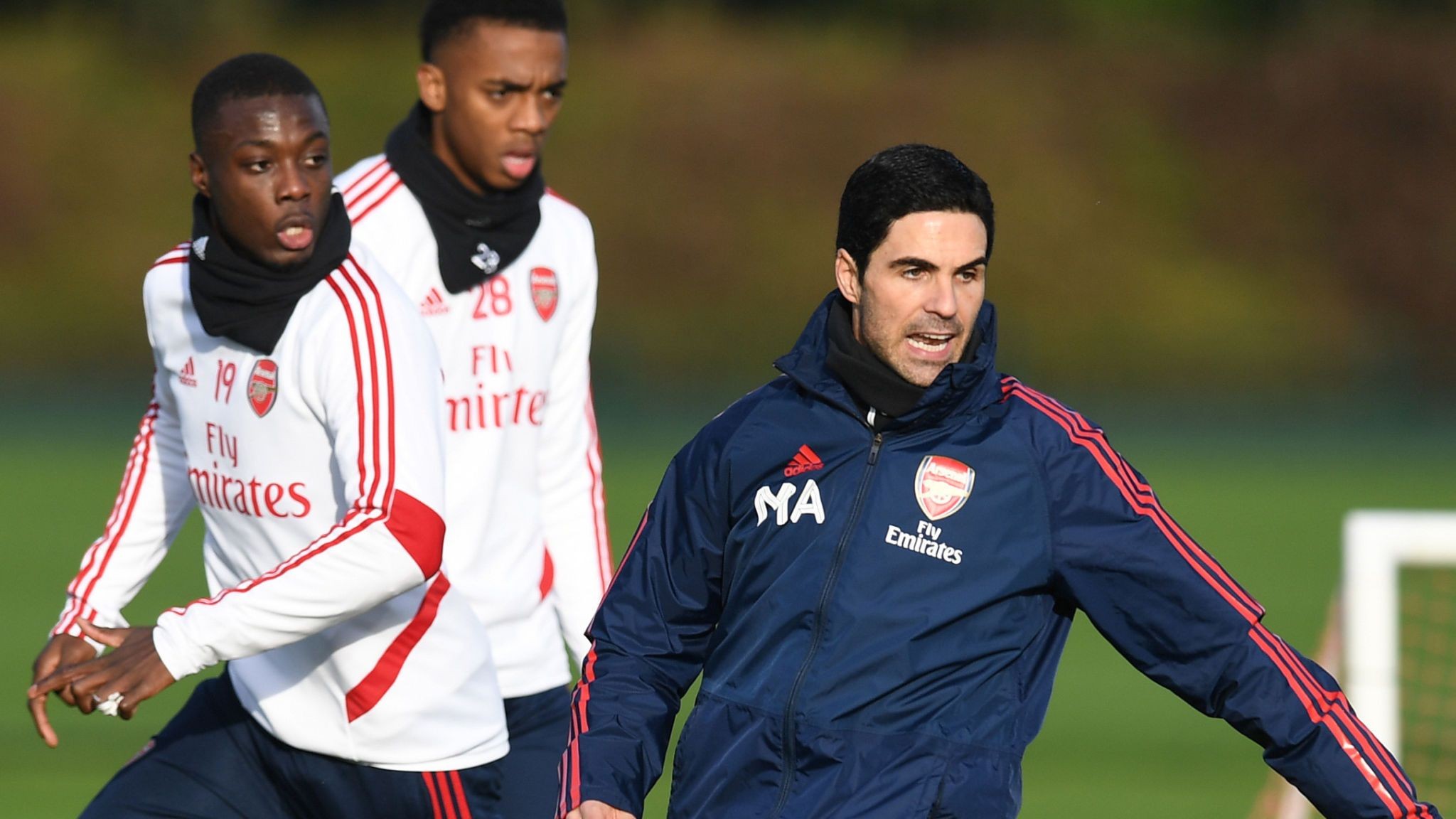 Report: Arsenal considering Atletico Madrid star Thomas Lemar - Bóng Đá