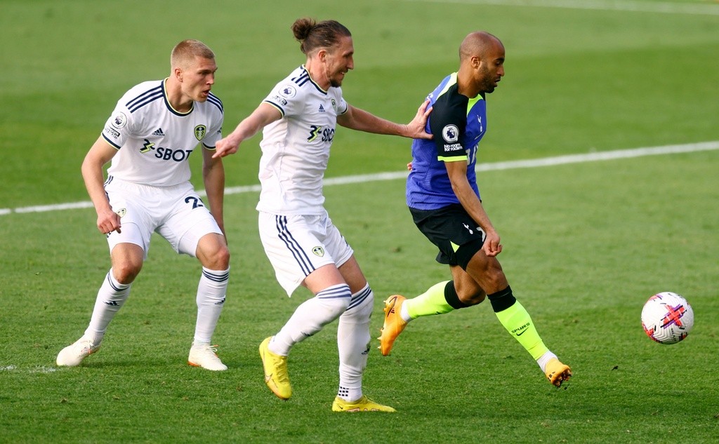 Leeds sụp đổ như thế nào - Bóng Đá