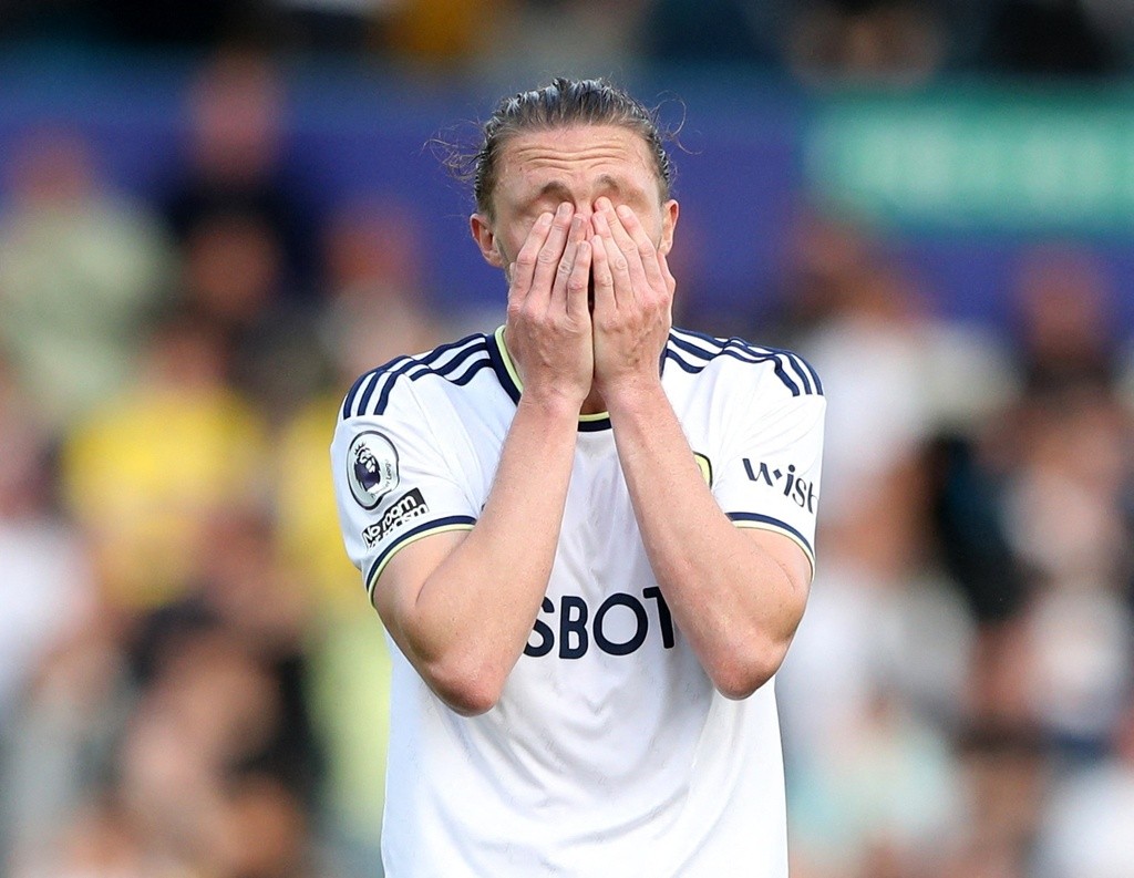 Leeds sụp đổ như thế nào - Bóng Đá