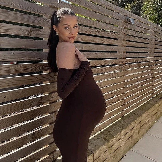 Kennedy Alexa - Bóng Đá