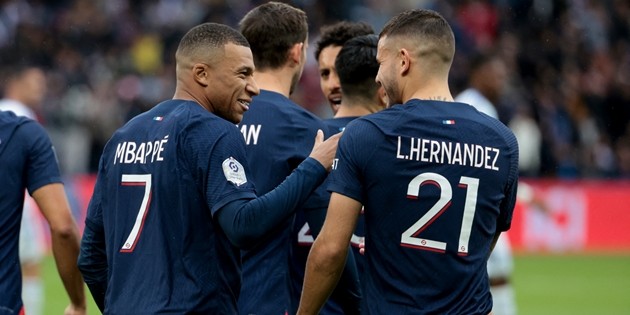 Các đồng đội tại PSG 