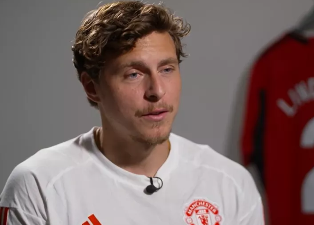 Victor Lindelof explains Manchester United dressing room reaction to newest signings - Bóng Đá