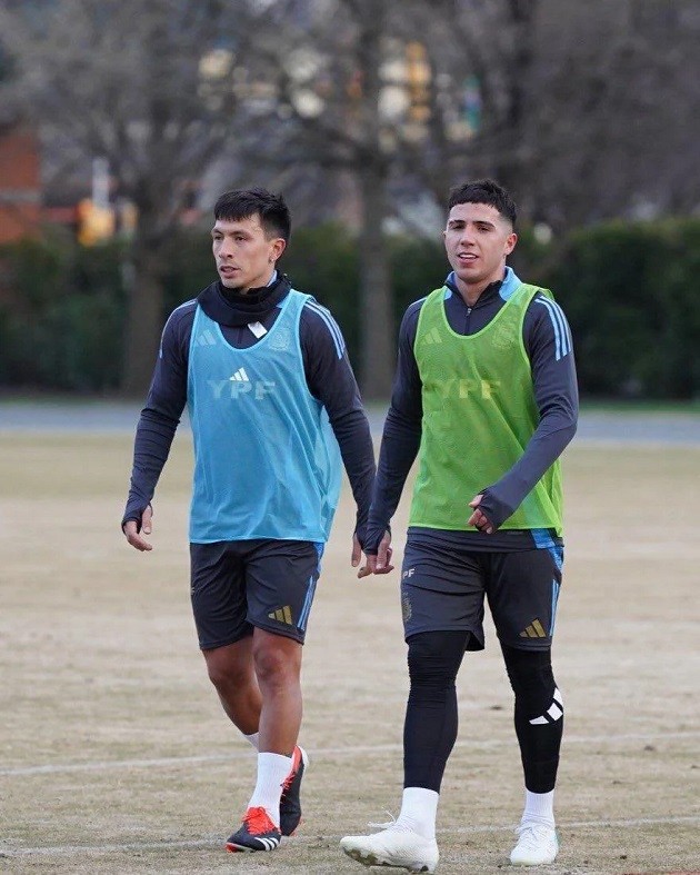 Lisandro Martinez pictured back in Argentina training during international break - Bóng Đá