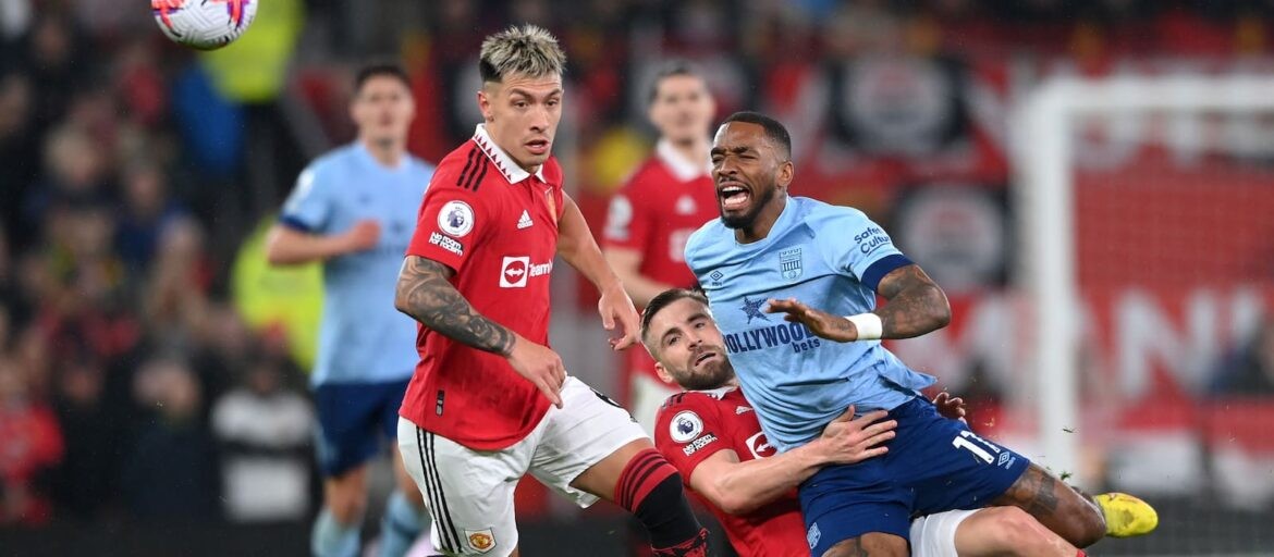 Lisandro Martinez musters a defensively solid performance in narrow win against Brentford - Bóng Đá