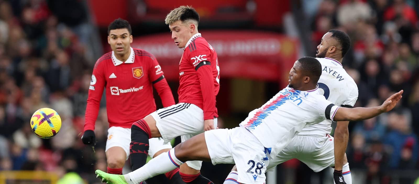 Lisandro Martinez in top form as Man Utd beat Crystal Palace in the Premier League - Bóng Đá