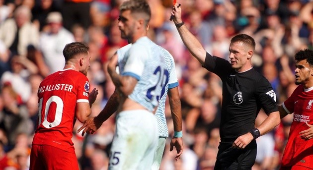 Gary Lineker labels Liverpool star’s red card vs Bournemouth as ‘nonsense’ - Bóng Đá
