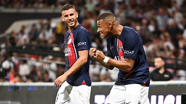 Các đồng đội tại PSG 
