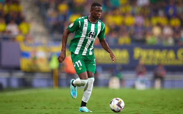 Botafogo’s record signing Luiz Henrique, in Brazil on Tuesday to undergo medical tests and complete his move - Bóng Đá