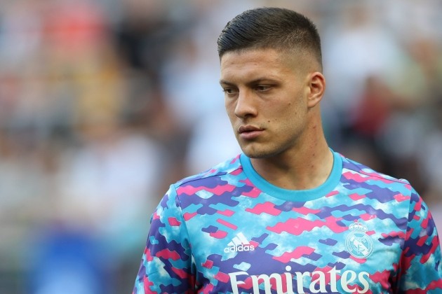 Inter to battle Arsenal for Jovic - Bóng Đá