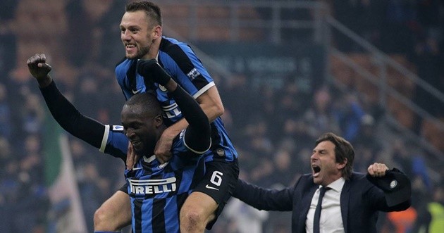Pundit urges Tottenham to sign £40m man if he’ll bring ‘nastiness’ back under Conte (Stefan de Vrij) - Bóng Đá