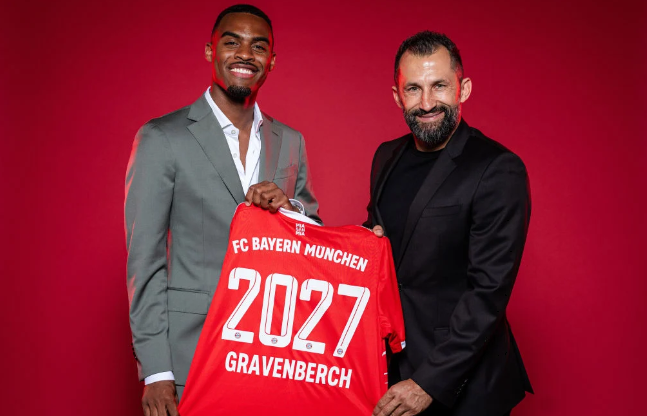 Arsenal target Ryan Gravenberch compared to Paul Pogba and Frank Rijkaard - Bóng Đá