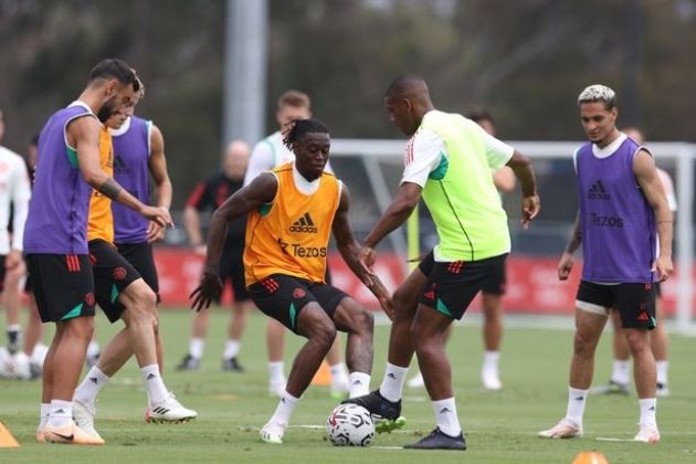 Tân binh hòa nhập, M.U sẵn sàng cho trận đại chiến với Real Madrid - Bóng Đá