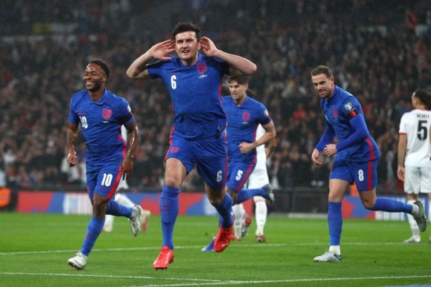 'He doesn't turn up when we need him' - Manchester United fans react to Harry Maguire England goal - Bóng Đá