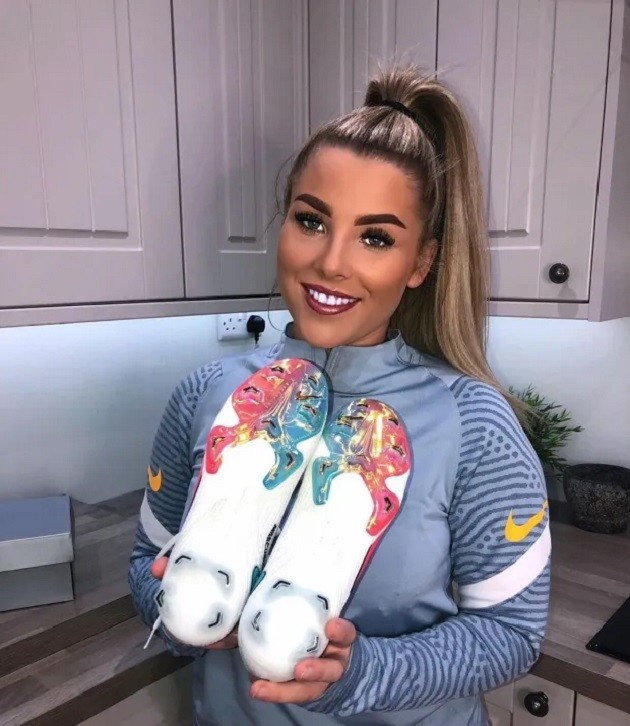 WRIGHT MOVE Football fans all switch team to Leyton Orient Women after learning who their latest signing is - Bóng Đá