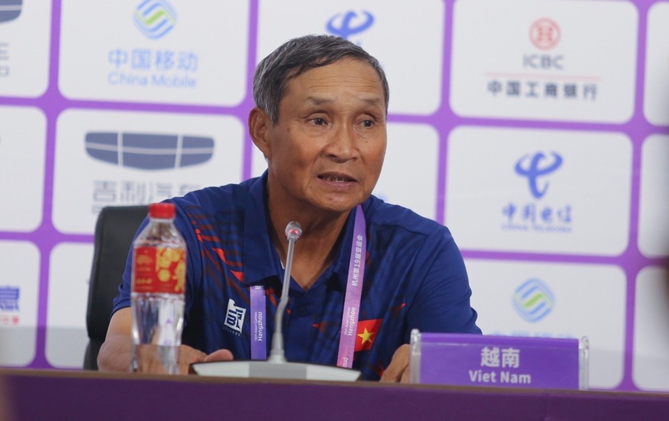 HLV Mai Đức Chung: Một số vị trí chơi chưa tốt - Bóng Đá