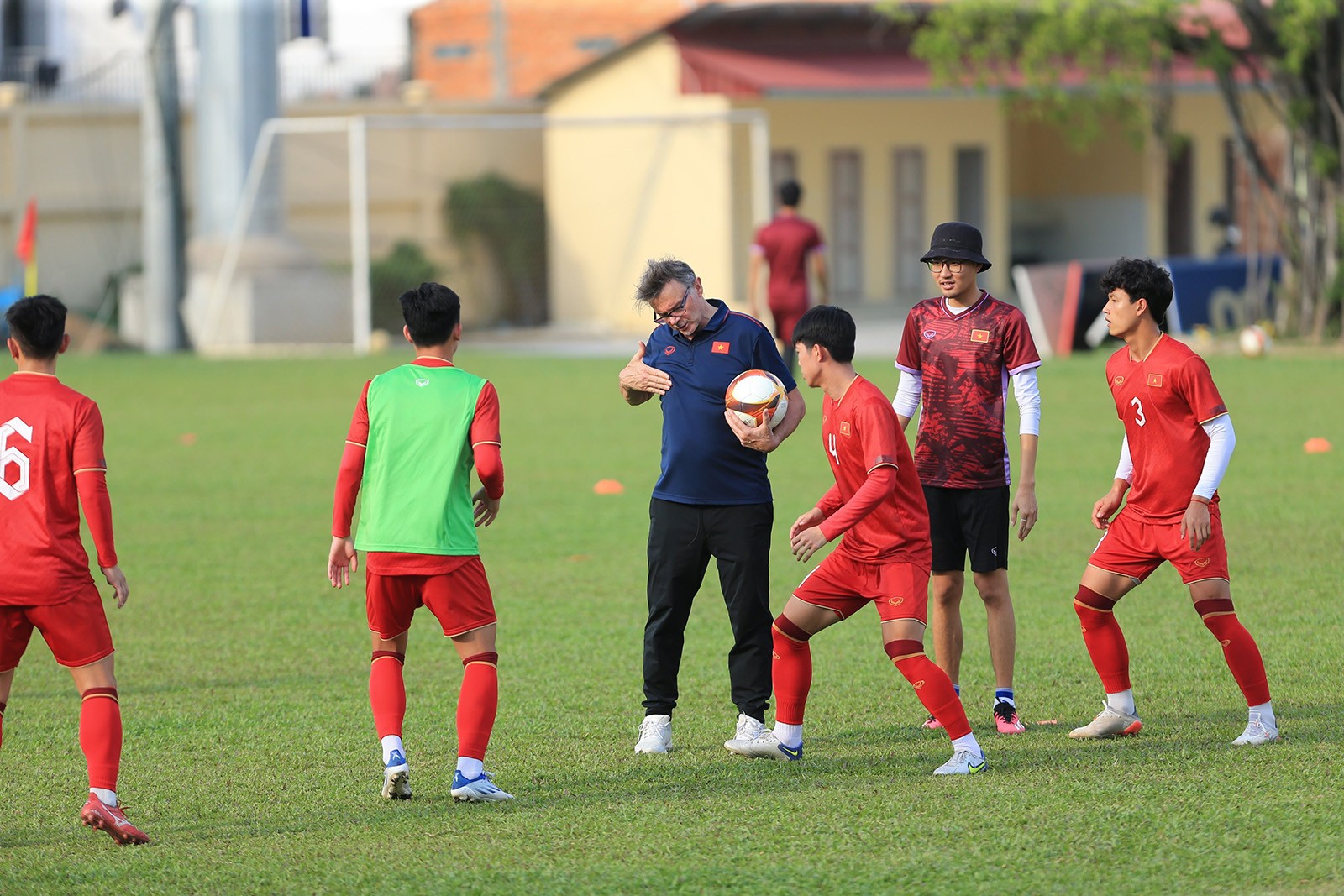 Tiền đạo U22 Việt Nam tiết lộ chiêu hạ Malaysia - Bóng Đá