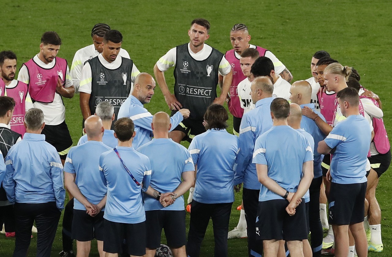 Xem Pep Guardiola 'bài binh bố trận' đấu Inter ở chung kết Cúp C1 - Bóng Đá