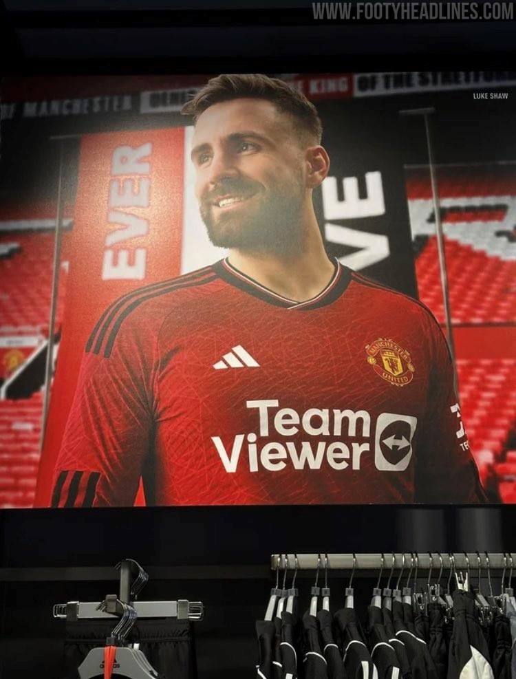 Rò rỉ áo đấu Man Utd mùa 2023/24 - Bóng Đá