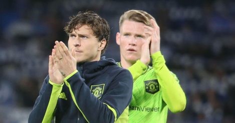 Man Utd player ‘tells friends he wants to quit’ and Red Devils are willing to pay £60m for Chelsea man - Bóng Đá