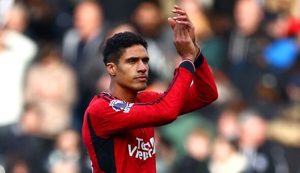 Manchester United manager Erik ten Hag is keen on keeping former Real Madrid star Raphael Varane at the club. - Bóng Đá