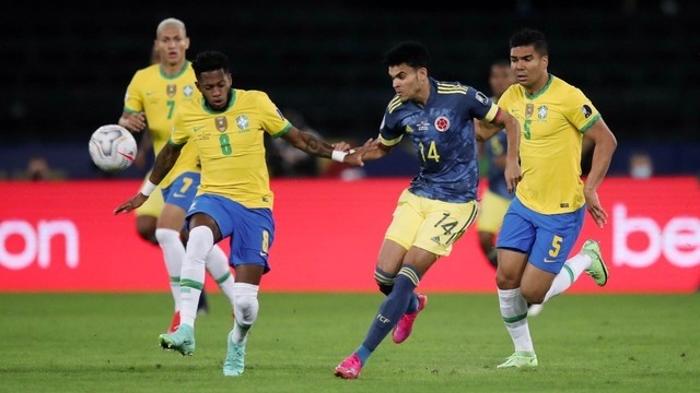 ‘The weak spot!’ Roy Keane aims digs at Man Utd star ahead of Brazil’s World Cup campaign - Bóng Đá