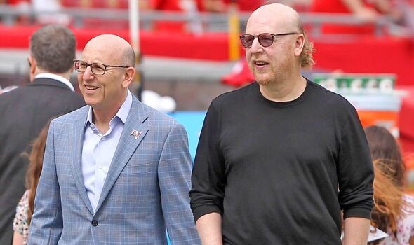 Man Utd owners the Glazers 'make transfer decision' should they stay at Old Trafford - Bóng Đá