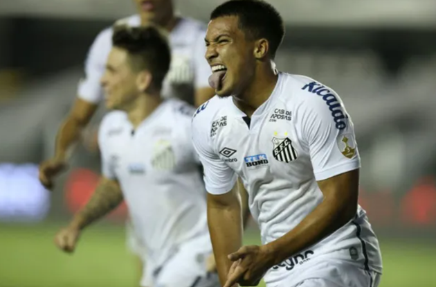 Newcastle and West Ham rivalling Real Madrid for cut-price Santos striker Marcos Leonardo - Bóng Đá