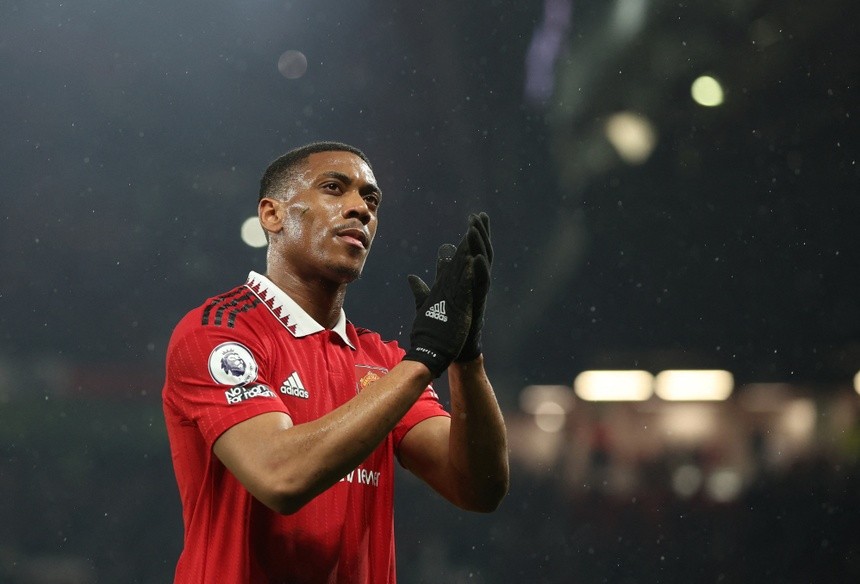 Nghịch lý Martial - Bóng Đá