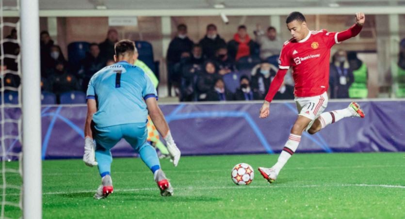 Varane chấn thương, Solskjaer giải thích lý do đưa Greenwood vào sân - Bóng Đá