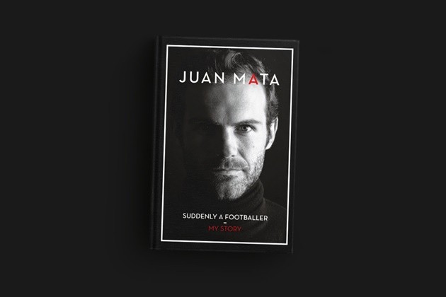 Juan Mata gives Man Utd team-mates signed copies of his autobiography for Christmas with inspirational messages inside - Bóng Đá