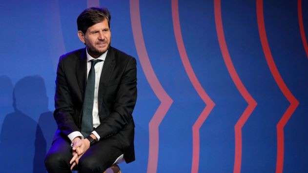 Chủ sở hwuxu Atletico bị bắt gặp ăn tối cùng cựu quan chức Barca - Bóng Đá