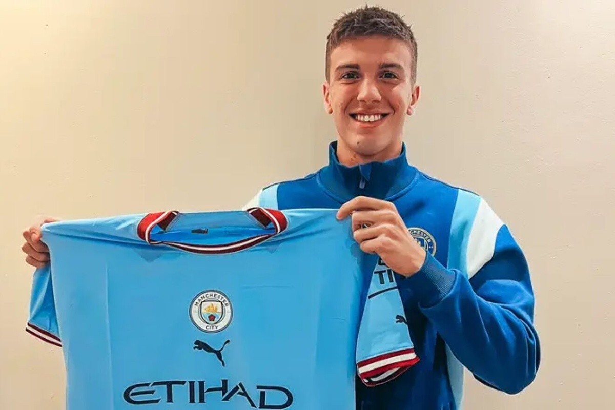 Đội hình cầu thủ Argentina thi đấu tại Ngoại hạng Anh - Bóng Đá