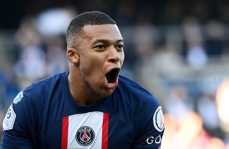 PSG trả giá vì nuông chiều Mbappe - Bóng Đá