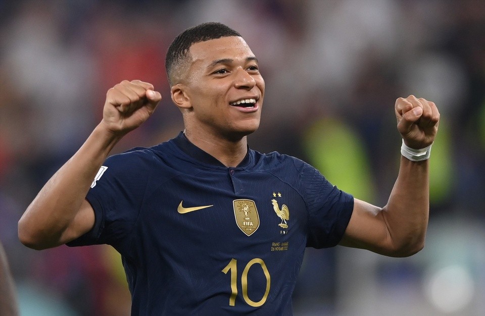 HLV Deschamps: 'Mbappe không đặt cái tôi trên đội bóng - Bóng Đá