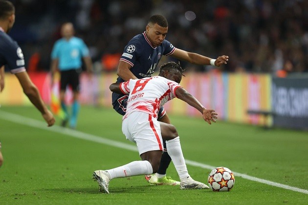 RB Leipzig có tuyệt chiêu gì khiến chút nữa PSG đã phải mất điểm? - Bóng Đá