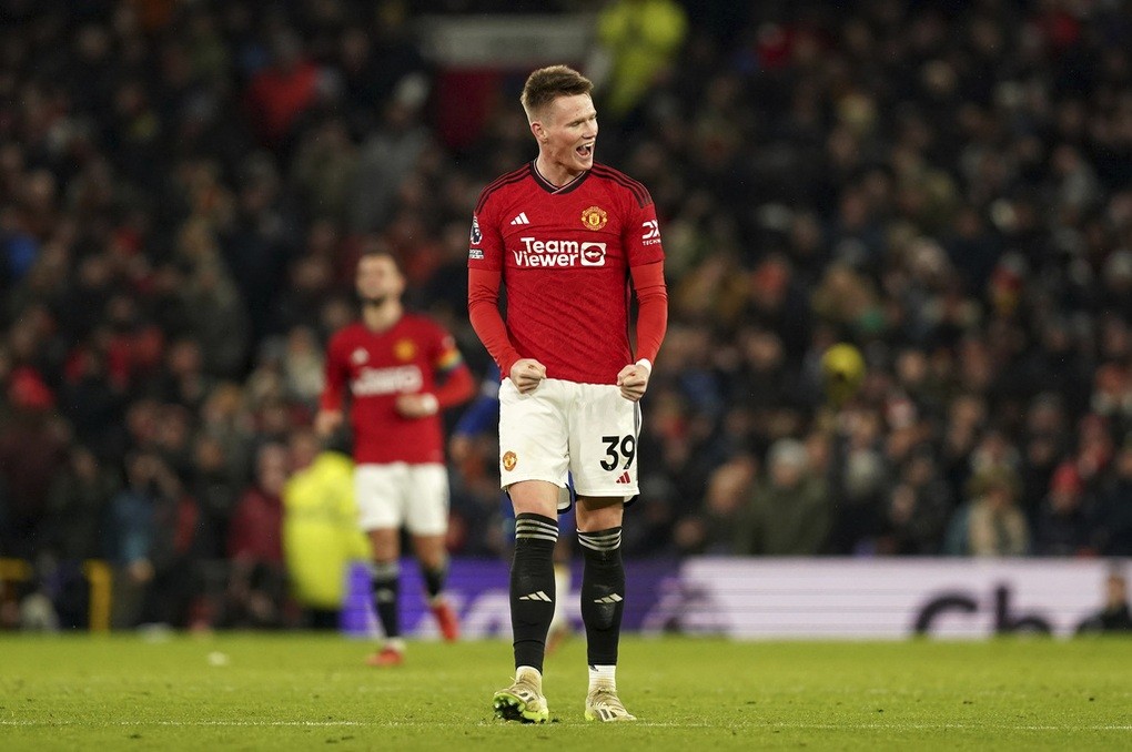 Scott McTominay lật kèo - Bóng Đá