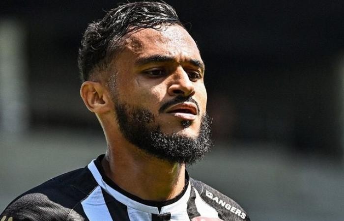 Top 10 cỗ máy rê dắt đỉnh nhất châu Âu - Bóng Đá