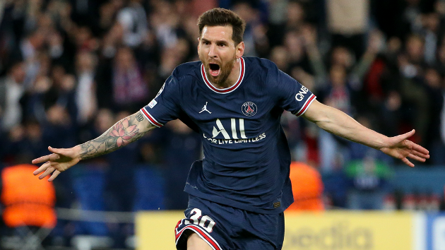 Evra can't take it anymore: I'm sick of giving the Ballon d'Or to Messi - Bóng Đá
