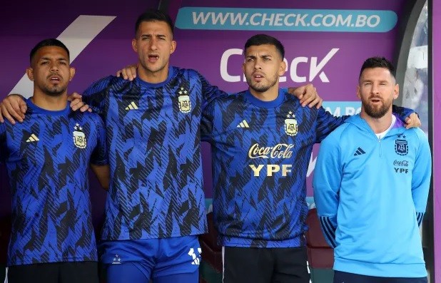 Messi bất ngờ làm… trợ lý HLV cho Scaloni ở tuyển Argentina - Bóng Đá