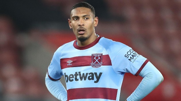 Kẻ bị West Ham ruồng bỏ lại khiến châu Âu bùng nổ - Bóng Đá
